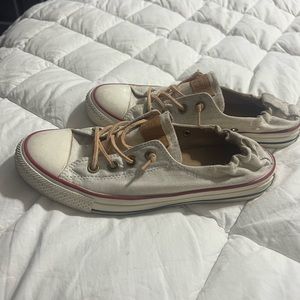 Converse Allstar size 9. Off white. Great condition.